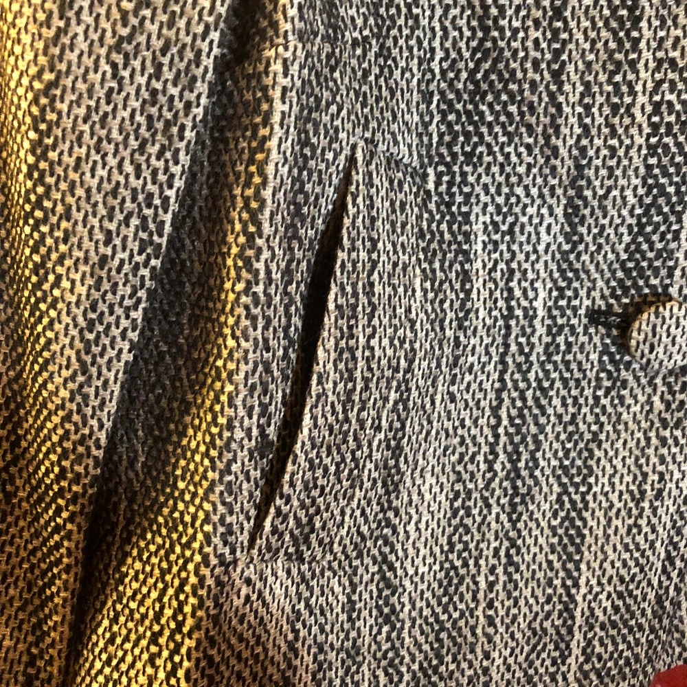 Banana Republic 3/4 sleeve cropped jacket - Picture 3 of 8